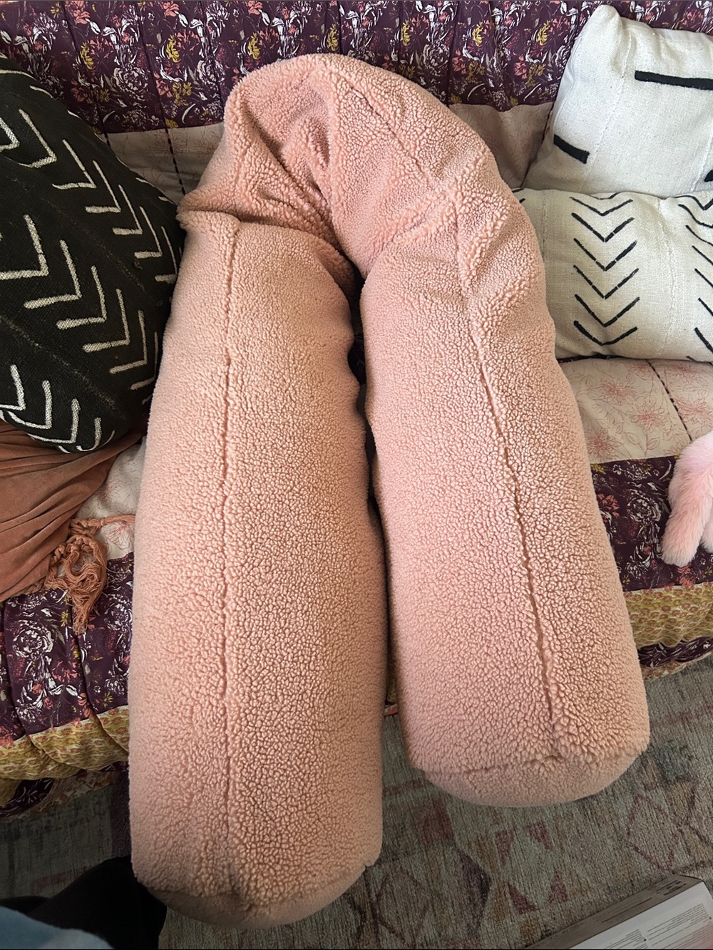 Buffy wiggle pillow with cover